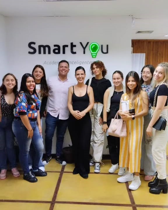 Finaliza Diseño Gráfico Profesional para Redes Sociales con el manejo de adobe illustrator(Ed.8º)